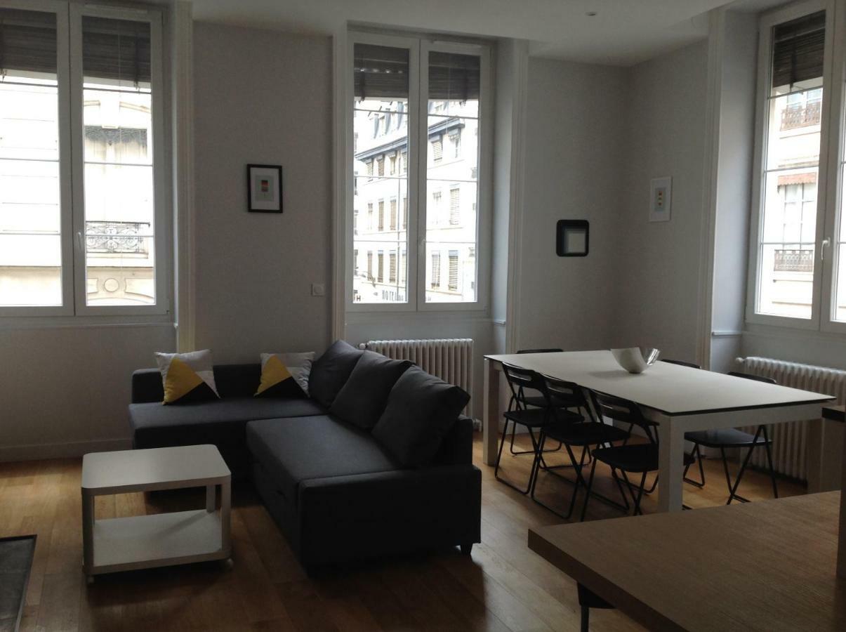 Charme Et Modernite Au Coeur De Lyon Apartment Exterior photo